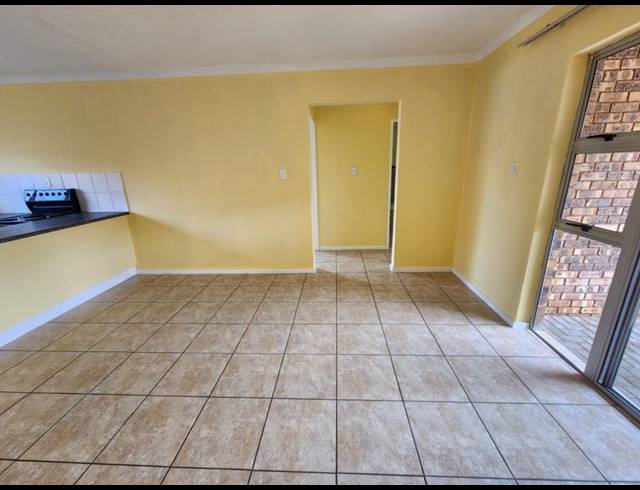 2 BEDROOM TOWNHOUSE FOR SALE IN ALLEN'S NEK